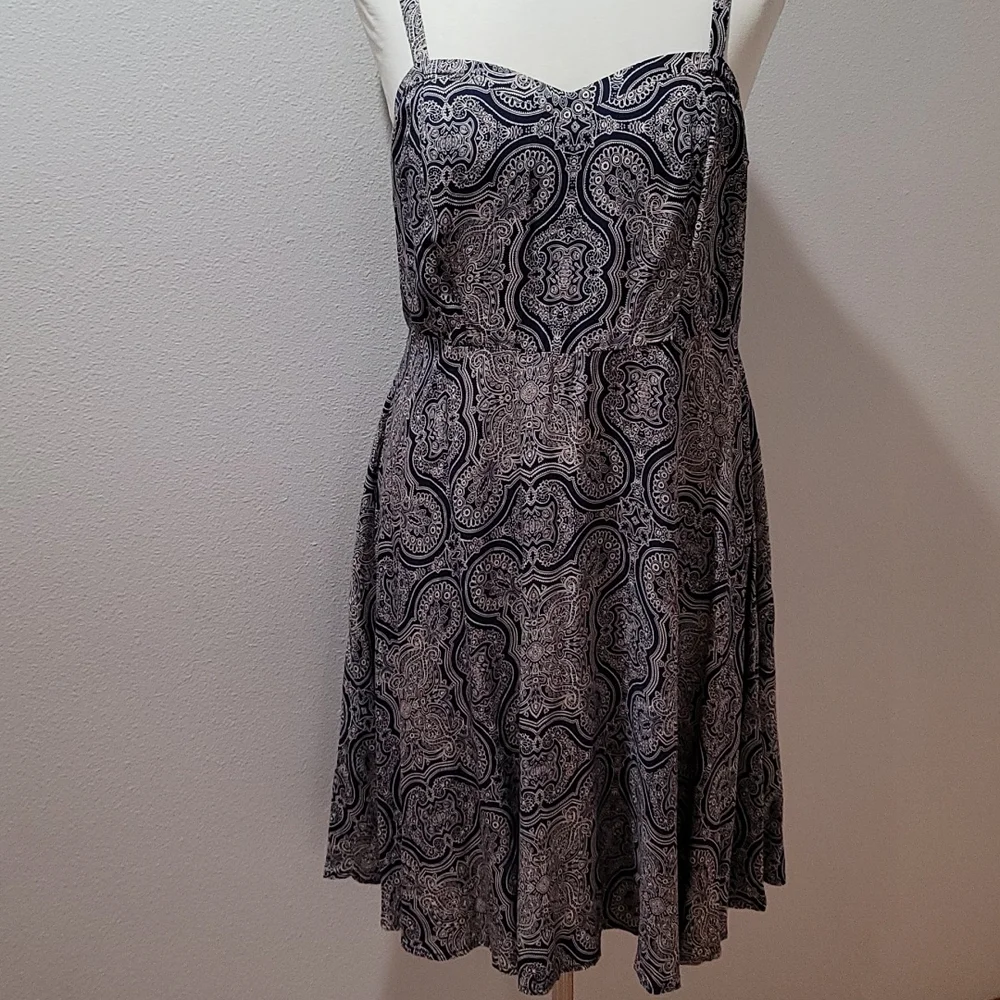 TORRID M/L PAISLEY MIDI CHALLIS TANK DRESS BLUE BANDANA PRINT MINIMALIST SIZE 00 - Picture 1 of 11